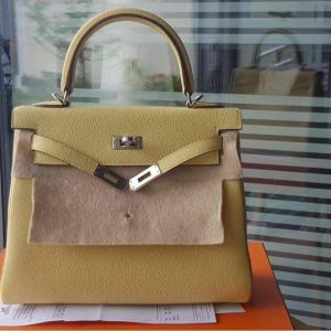 Hermès Kelly  25 Jaune Poussin 1Z Togo 2023 B